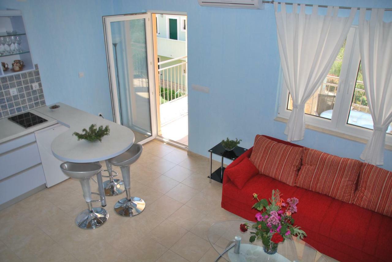 Villa Lunaris Maslinica Exteriör bild